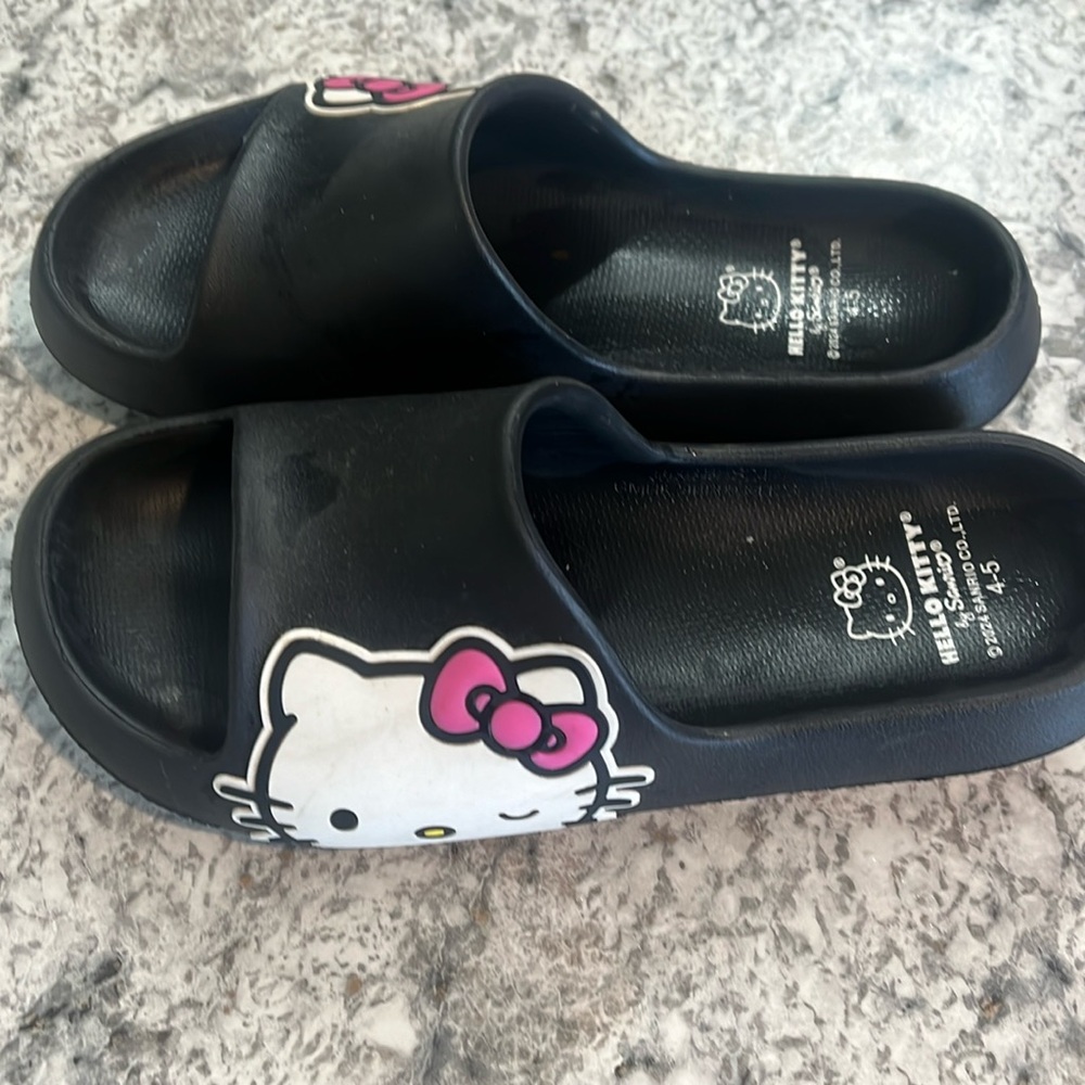 Hello Kitty slides sandals